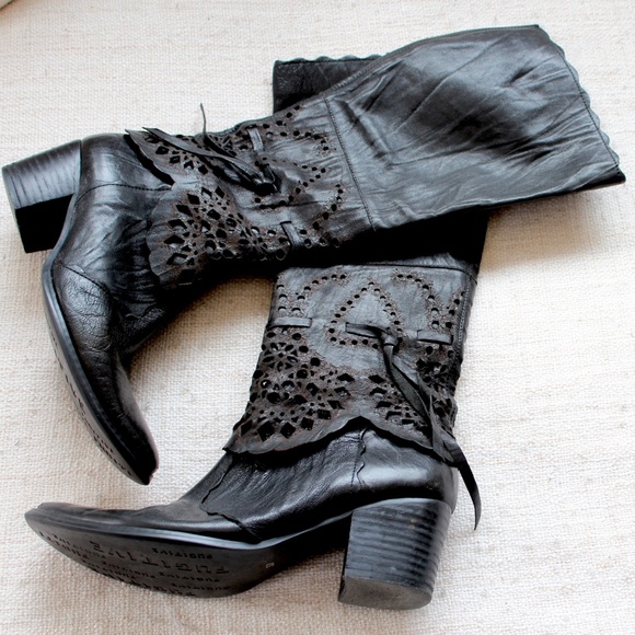 Fugitive Knee High Black Leather Boots - Picture 1 of 10
